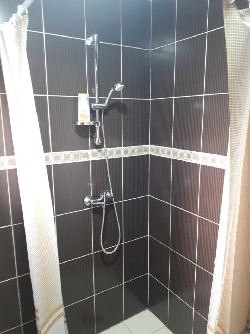 Nadja Appartement Novi Sad Buitenkant foto