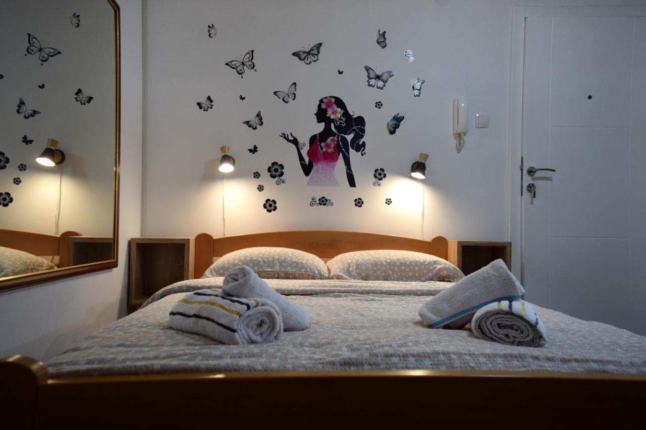 Nadja Appartement Novi Sad Buitenkant foto